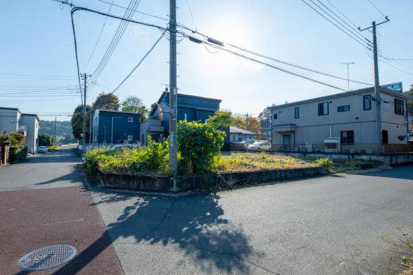 飯能市征矢町　土地 前面道路含む現地写真