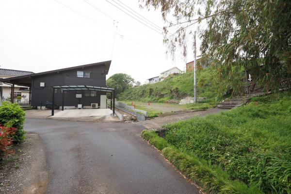 飯能市笠縫　土地 前面道路含む現地写真