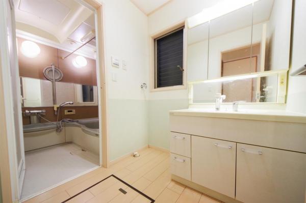 富士見市東みずほ台4丁目　中古一戸建て 洗面化粧台