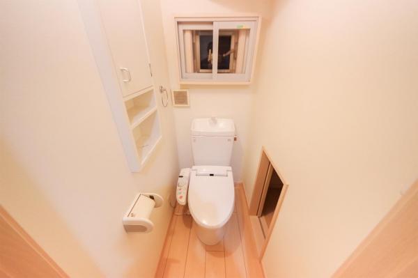 富士見市東みずほ台4丁目　中古一戸建て トイレ