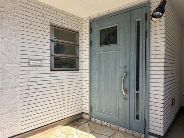 三芳町藤久保　中古一戸建て 玄関