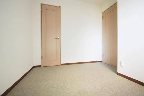 サーパス新所沢けやき台　3階 洋室