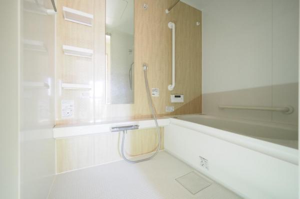 サーパス新所沢けやき台　3階 浴室