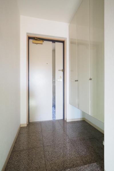 サーパス新所沢けやき台　3階 玄関