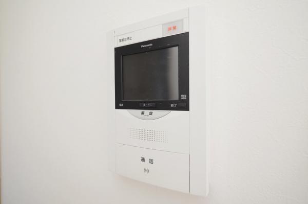 サーパス新所沢けやき台　3階 TVモニター付きインターフォン
