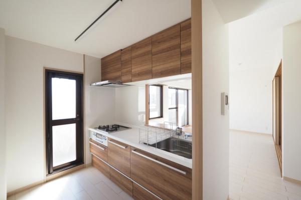 サーパス新所沢けやき台　3階 キッチン