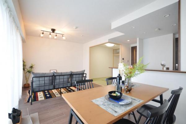 シーズンスイート志木の杜　11階 リビング