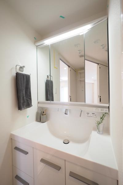 エステ・スクエア新所沢　3階 洗面化粧台