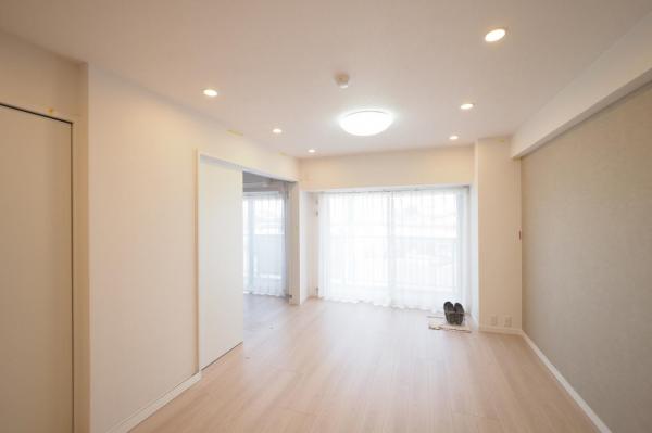 エステ・スクエア新所沢　3階 リビング