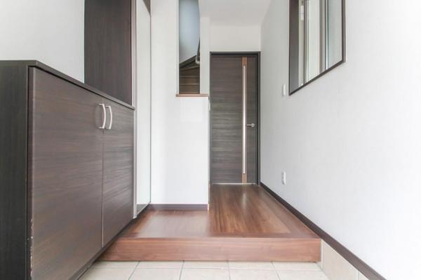 練馬区西大泉4丁目　中古一戸建て 玄関