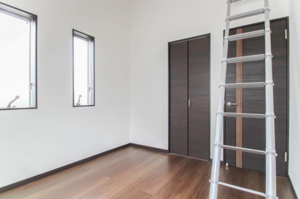 練馬区西大泉4丁目　中古一戸建て 寝室