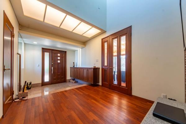 入間市高倉３丁目　中古一戸建て 玄関