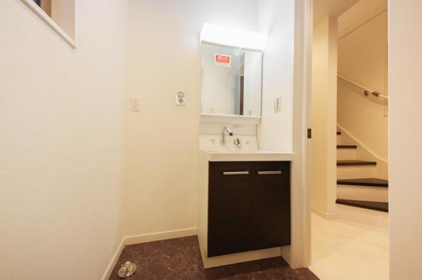 ふじみ野市大井武蔵野　未入居住宅 洗面化粧台