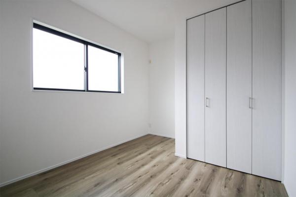 【+１空間ご希望の方に。納戸付き住宅】新座市畑中2丁目　新築一戸建て 