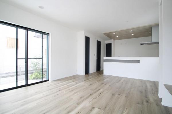 【+１空間ご希望の方に。納戸付き住宅】新座市畑中2丁目　新築一戸建て 