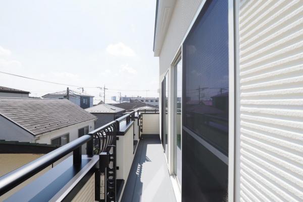 坂戸市関間1丁目｜若葉駅徒歩11分 未入居戸建 駐車2台可 バルコニー