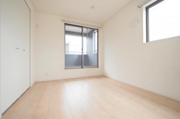 【築浅｜2022年築】新座市野火止1丁目　中古一戸建て リビング以外の居室