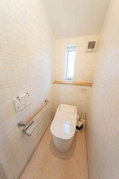 【住協のお預かり物件】入間市仏子　中古一戸建て　2棟売り トイレ