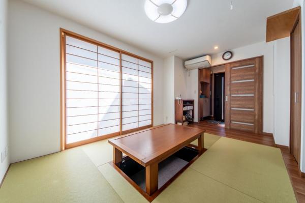 【住協のお預かり物件】入間市仏子　中古一戸建て　2棟売り リビングダイニング
