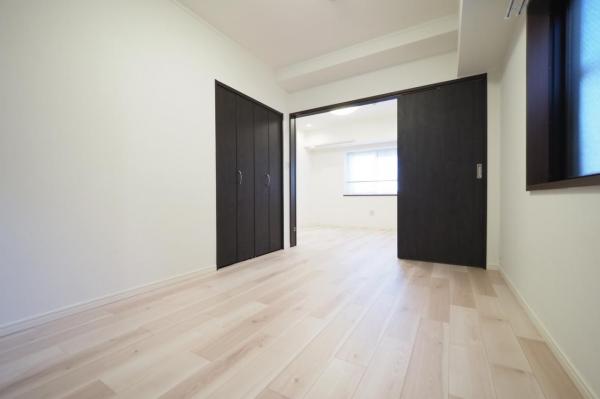 ワイズユウラク西所沢　3階 洋室