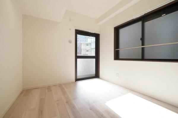 ワイズユウラク西所沢　3階 洋室