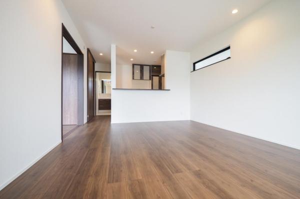 新築一戸建て 東村山市諏訪町１丁目 西武新宿線東村山駅 4,890万円