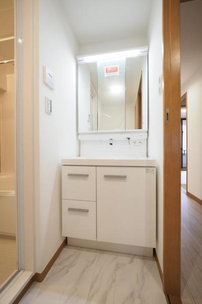 ヴィルヌーブ新所沢　2階 洗面化粧台