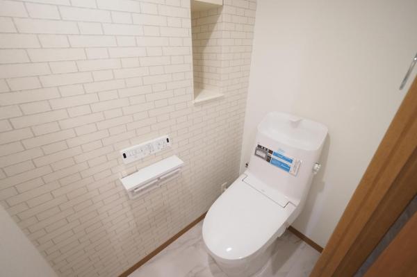 ヴィルヌーブ新所沢　2階 トイレ