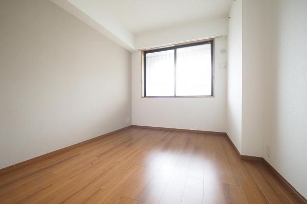 ヴィルヌーブ新所沢　2階 寝室