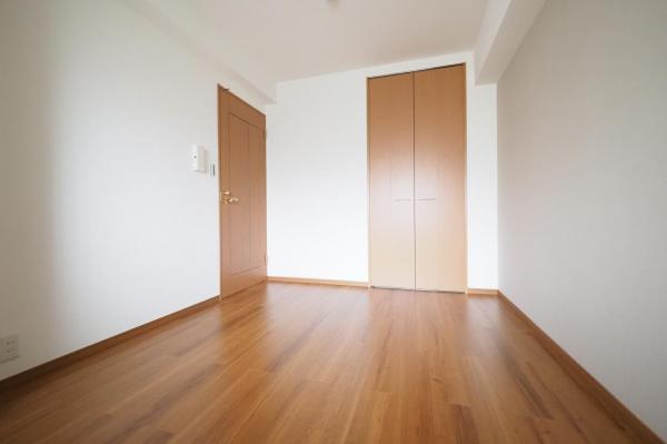 ヴィルヌーブ新所沢　2階 寝室