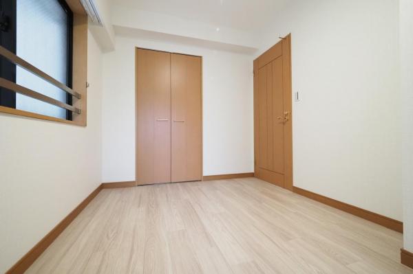 ヴィルヌーブ新所沢　2階 洋室