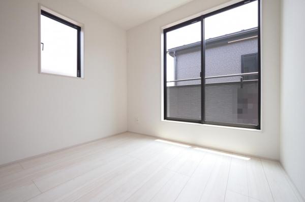 川越市今成3丁目　新築一戸建て 洋室