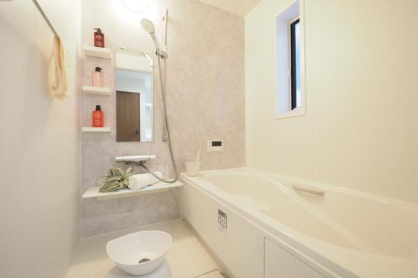 川越市氷川町　新築一戸建て 浴室