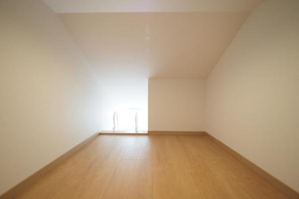 所沢市西狭山ケ丘1丁目　新築一戸建て 収納