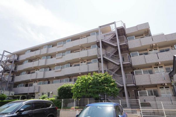 【駅徒歩8分・リフォーム済み】コスモ鶴瀬　1階 外観写真