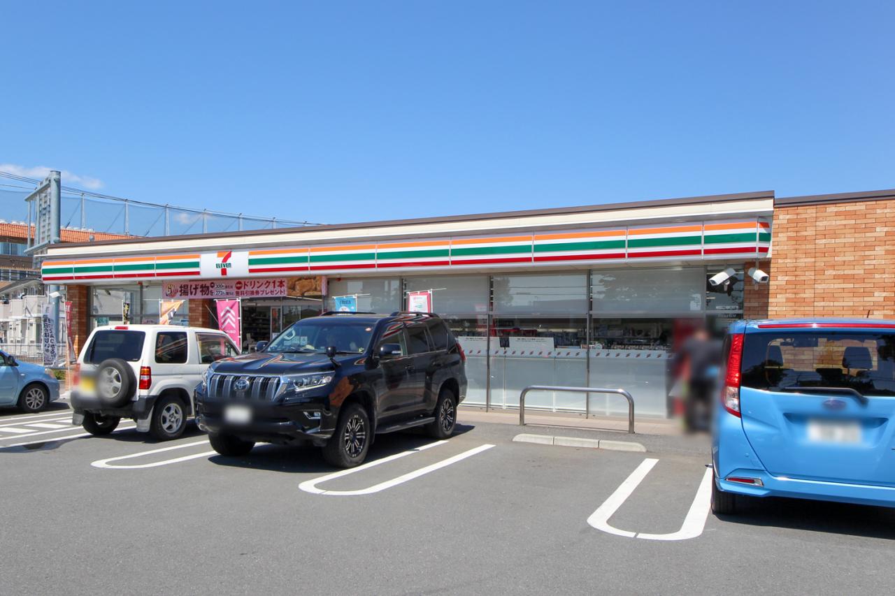 セブン-イレブン 日高森戸新田店