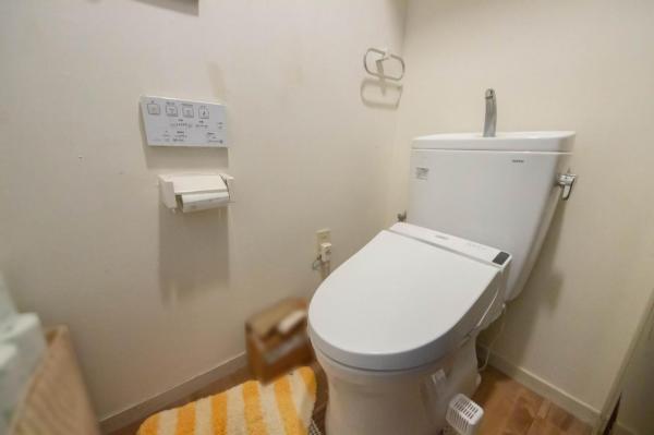 【角地／ガレージ／屋上2か所】新座市栄5丁目　中古一戸建て トイレ