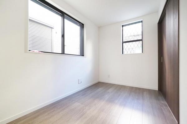 富士見市鶴馬3丁目　新築一戸建て 洋室