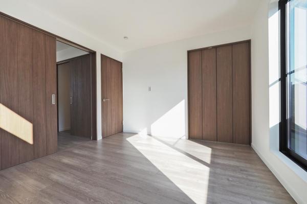 富士見市鶴馬3丁目　新築一戸建て 洋室