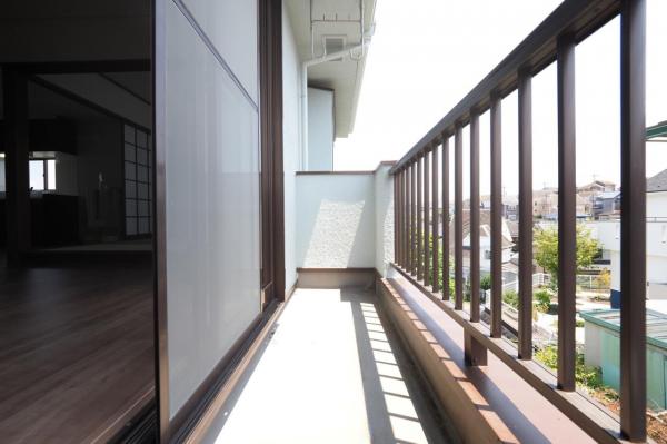 所沢市上山口　中古一戸建て バルコニー