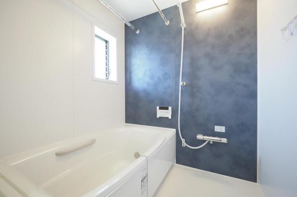 所沢市上山口　中古一戸建て 浴室