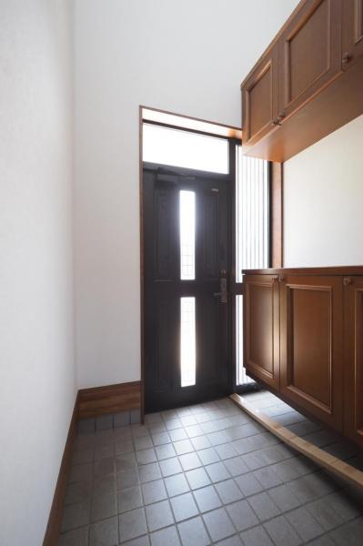 所沢市上山口　中古一戸建て 玄関