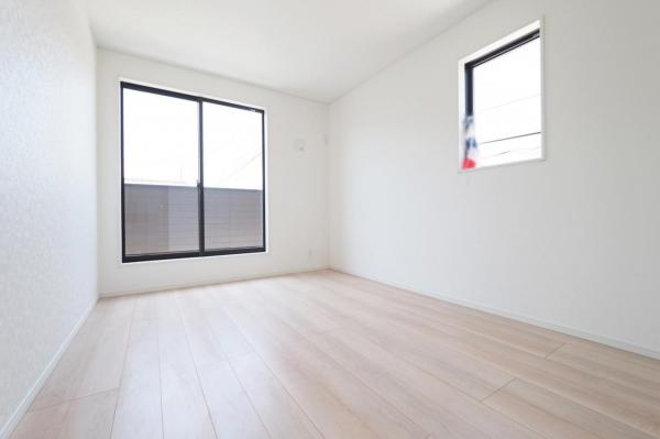 狭山市鵜ノ木　新築一戸建て 洋室