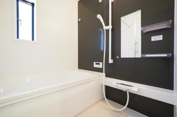 狭山市鵜ノ木　新築一戸建て 浴室