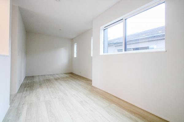 練馬区南大泉1丁目　新築一戸建て リビングダイニング