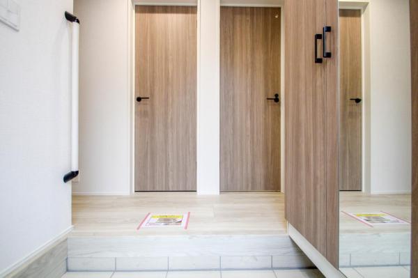 練馬区南大泉1丁目　新築一戸建て 玄関