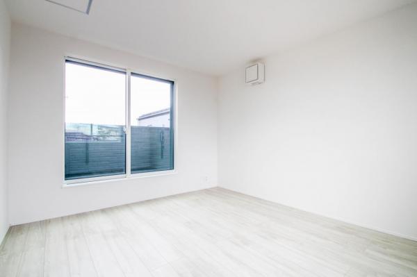 練馬区南大泉1丁目　新築一戸建て 洋室