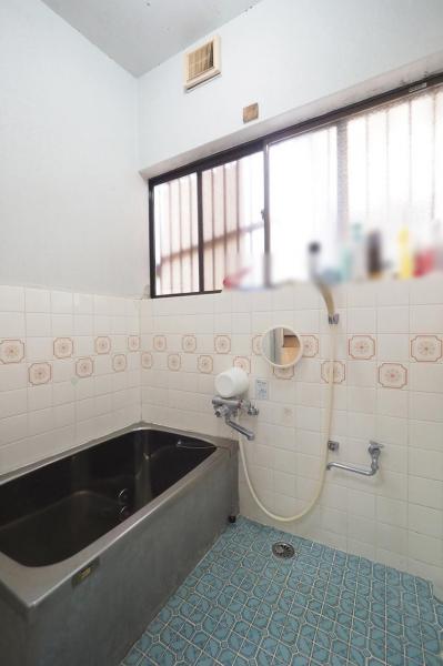 飯能市大字飯能　中古戸建 浴室