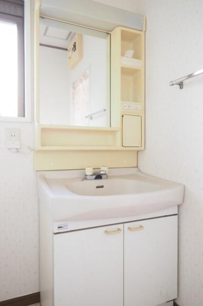 坂戸市花影町　中古一戸建て 洗面化粧台