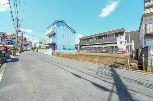 【自由設計・セミオーダー住宅対応】グランシア飯能栄町 前面道路含む現地写真